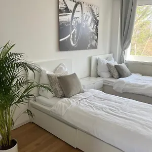 Monteur-& Eichmann Apartment Dresden